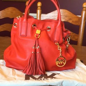 EUC Perfect Spring/Summer Michael Kors bag